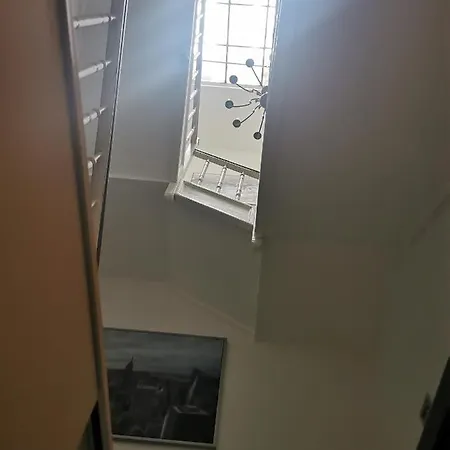 Eva's - Self Check-in & Only Private Hostel