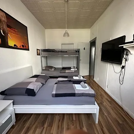 Eva's Hostel *