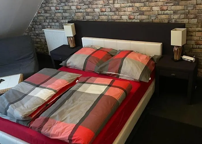 Eva's - Self Check-in & Only Private Albergue *